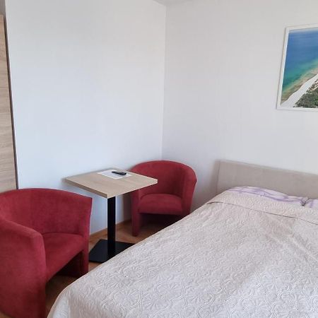 Pogodna 3B Hotel Миелно Екстериор снимка