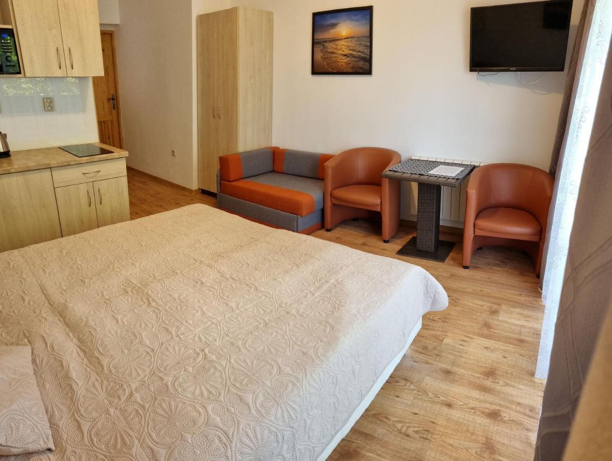 Pogodna 3B Hotel Миелно Екстериор снимка