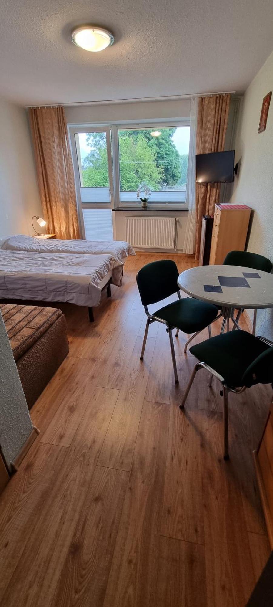 Pogodna 3B Hotel Миелно Екстериор снимка