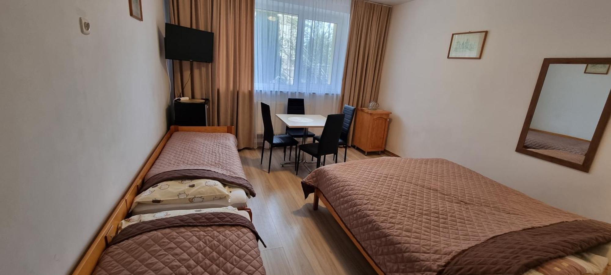 Pogodna 3B Hotel Миелно Екстериор снимка