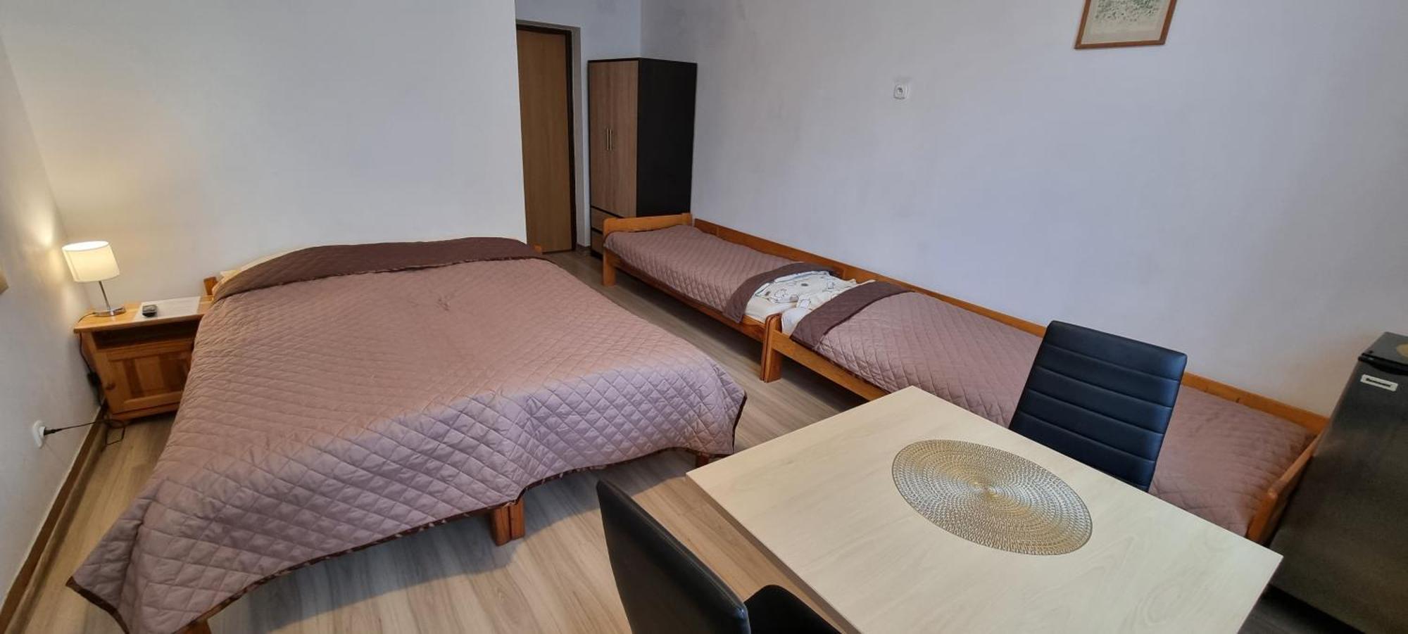 Pogodna 3B Hotel Миелно Екстериор снимка