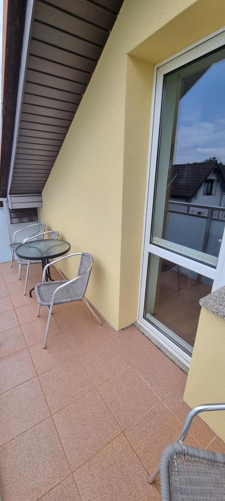 Pogodna 3B Hotel Миелно Екстериор снимка